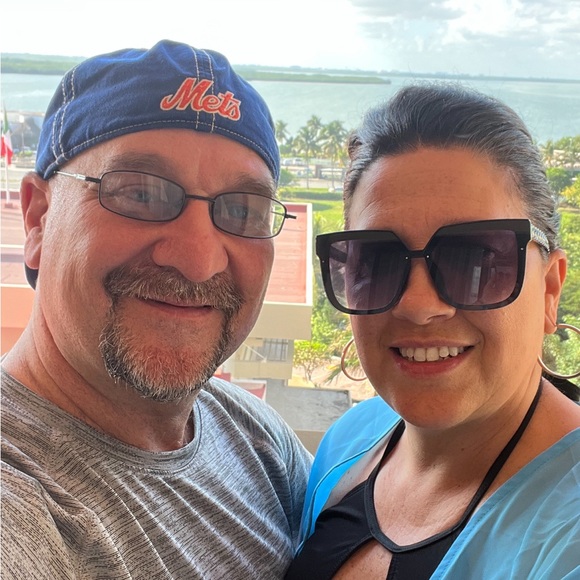 Meet your Posher, Stacey - Picture 2 of 2